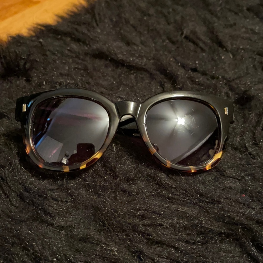 Women’s Laundry Sunglasses